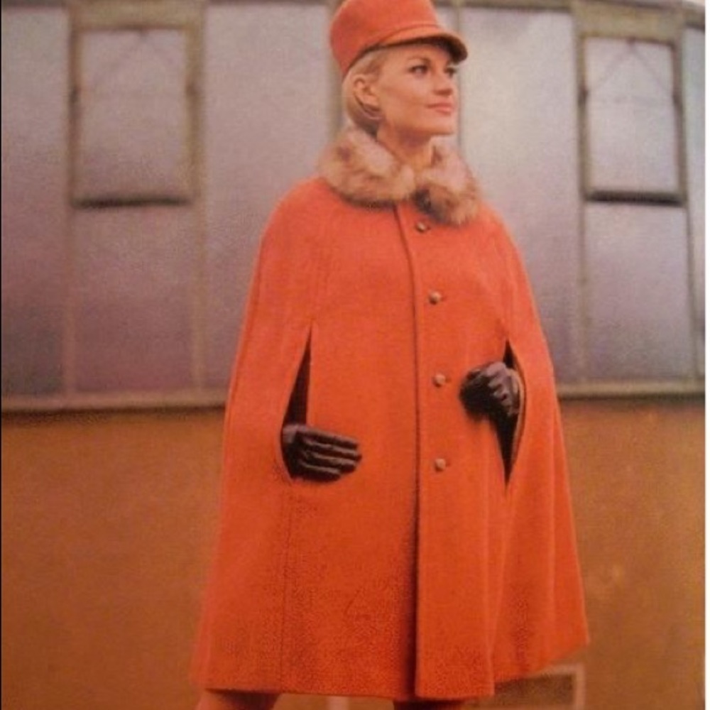 Black Apt. 9 Lightweight Cape